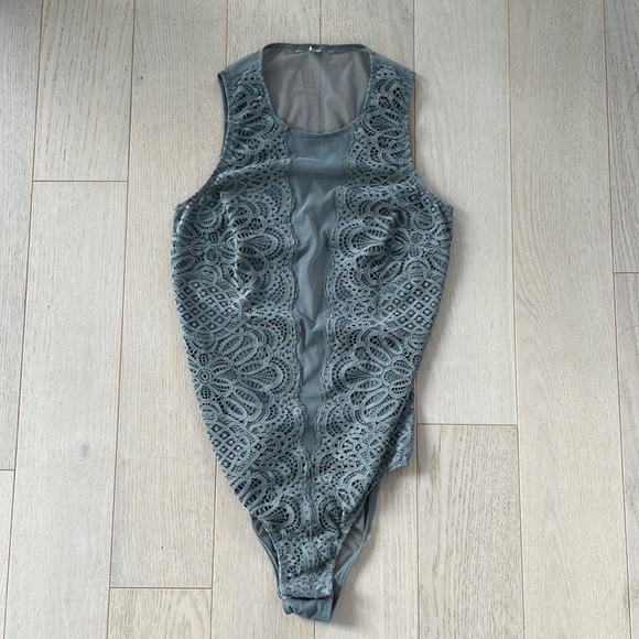 Lace Body Suit - Picture 1 of 3